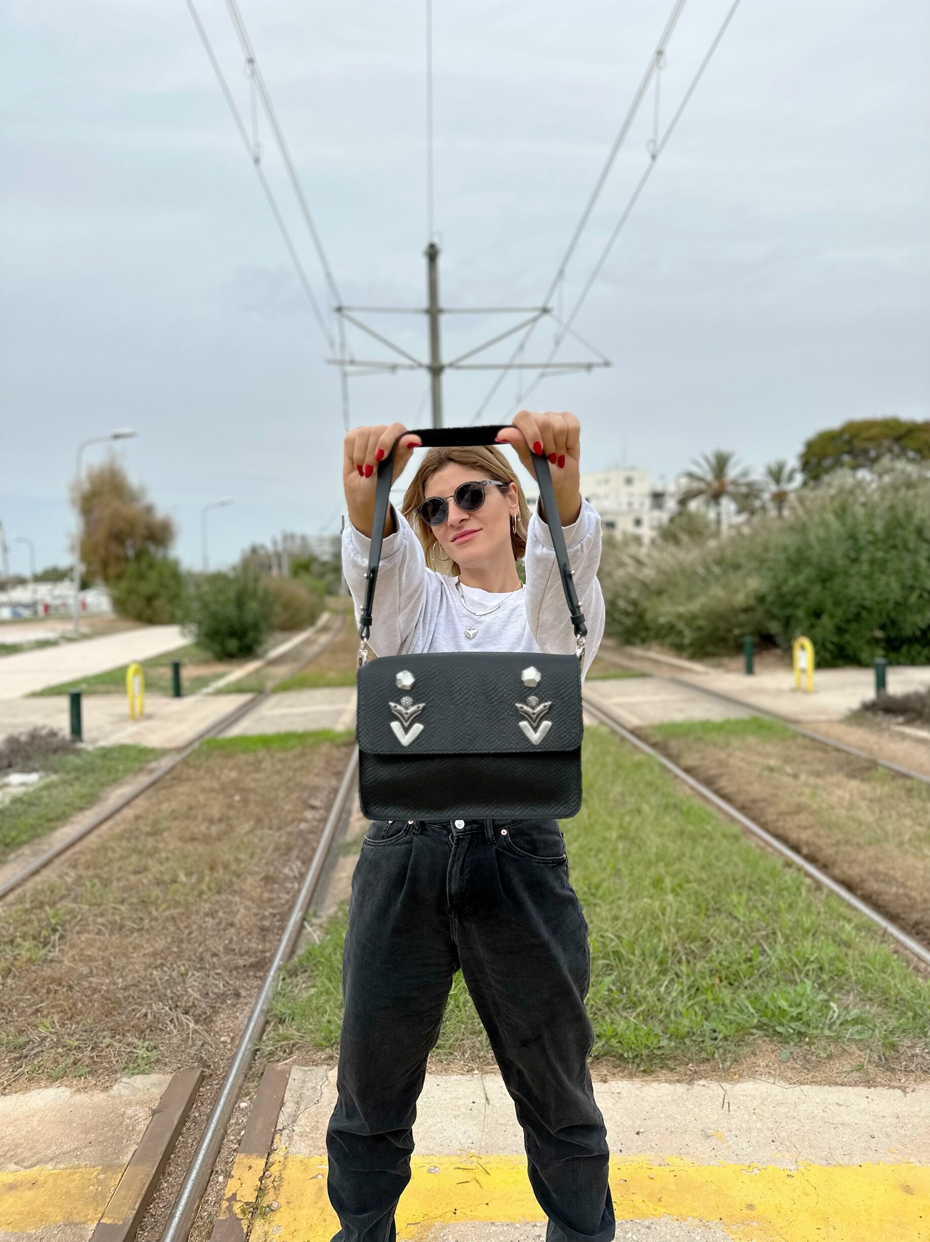 Handmade Black Handbag Full Grain Leather Shoulder Bag Handmade Black Handbag Full Grain Leather Shoulder Bag