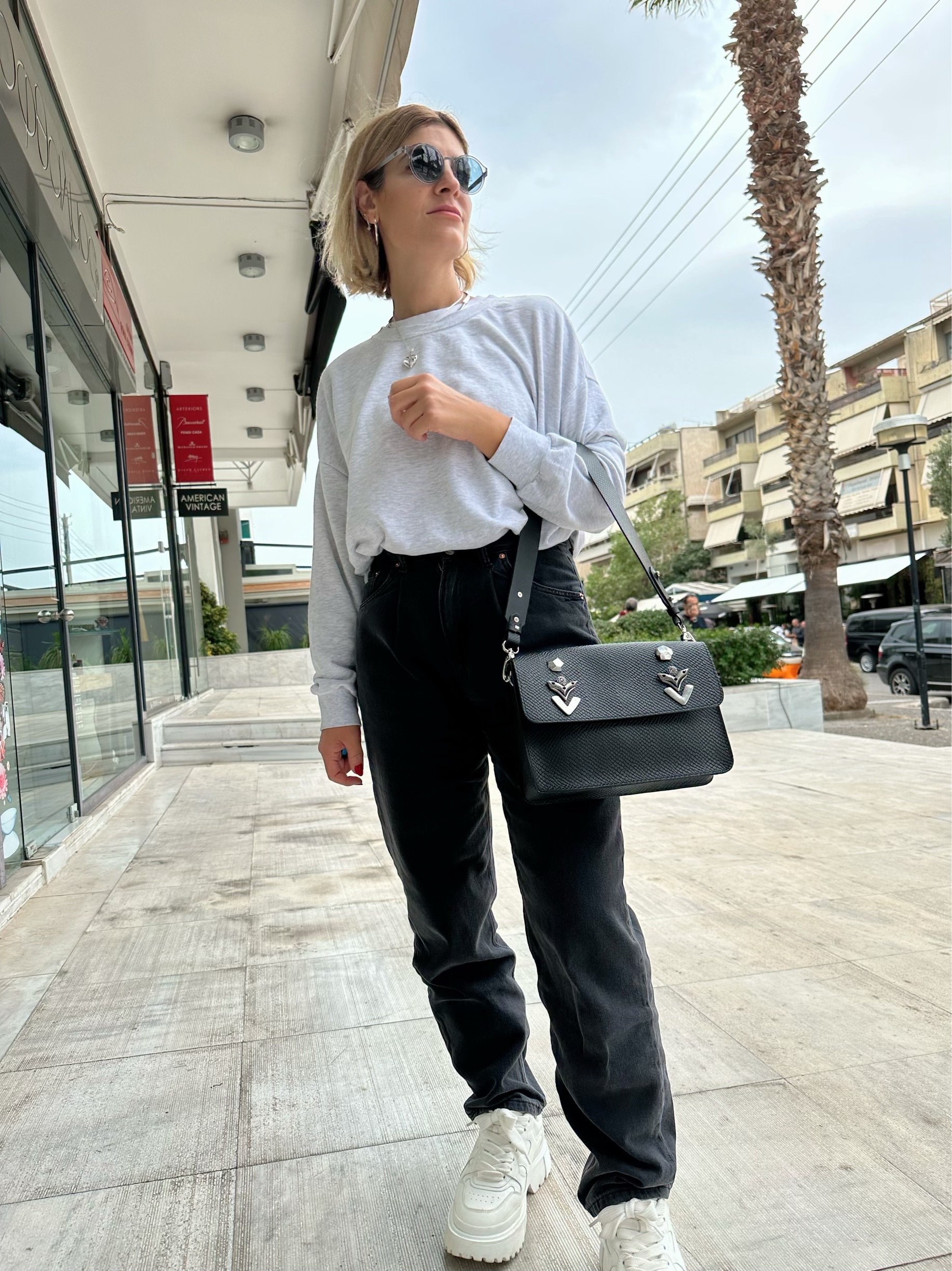 Handmade Black Handbag Full Grain Leather Shoulder Bag Handmade Black Handbag Full Grain Leather Shoulder Bag